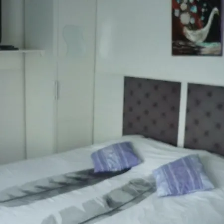 公寓 克洛斯乡村度假酒店 *