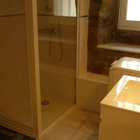 Le Clos De Sée Apartamento *