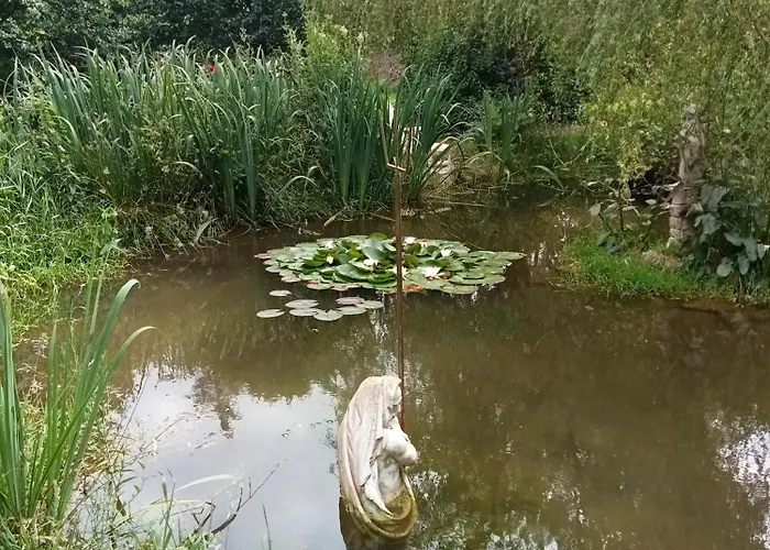 Le Clos De Chérencé-le-Roussel