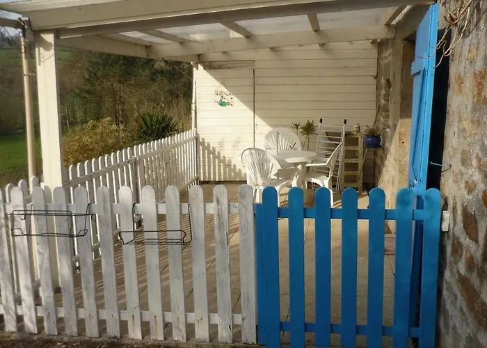 Le Clos De Chérencé-le-Roussel