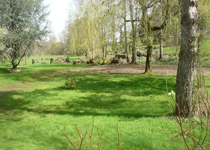Le Clos De Chérencé-le-Roussel